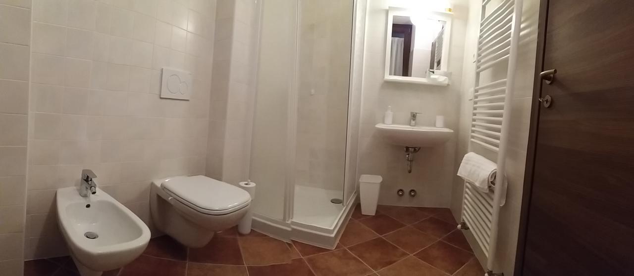Carlito'S Trattoria Con Alloggio Vertemate Экстерьер фото